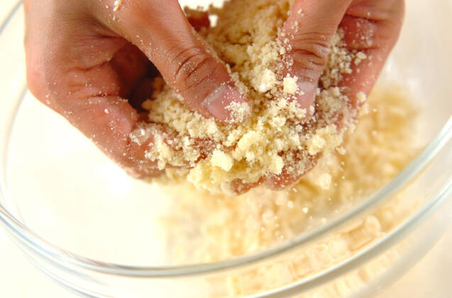 黄桃のクランブルの作り方の手順4