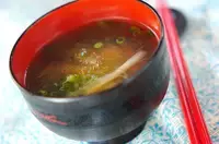 豆腐ととろろ昆布のお吸い物 レシピ 作り方 E レシピ 料理のプロが作る簡単レシピ 豆腐ととろろ昆布のお吸い物 レシピ 作り方 E レシピ 料理のプロが作る簡単レシピ