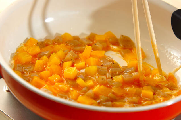 たくあんとコンニャク入り卵焼きの作り方の手順6