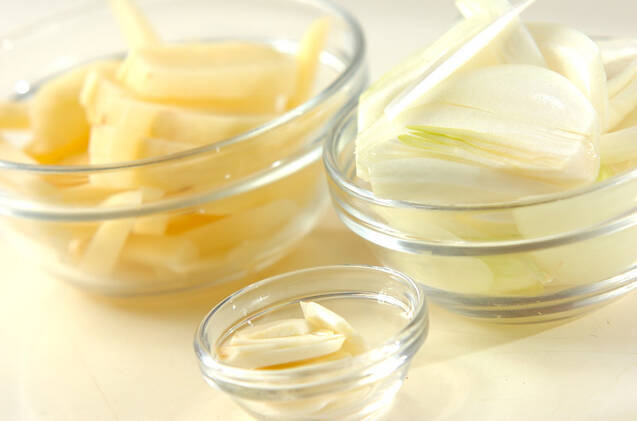 イカと玉ネギのガーリック炒めの作り方の手順2