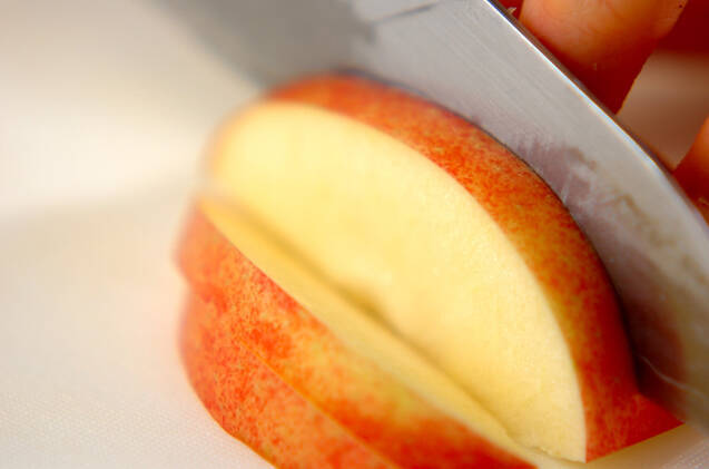 簡単うす焼きリンゴパイの作り方の手順1