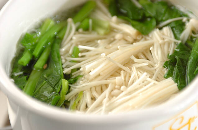 ホウレン草とエノキの和え物の作り方の手順2