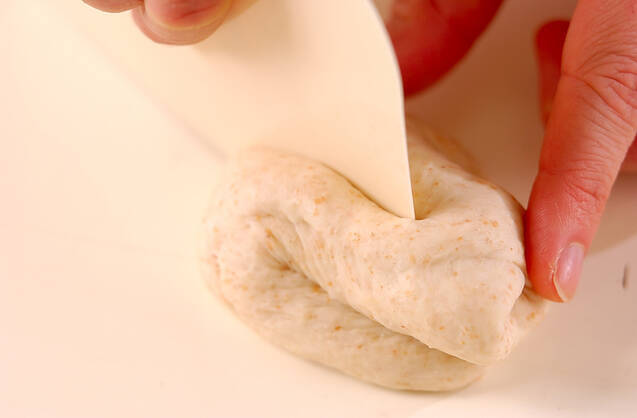 栄養豊富！全粒粉のハムロール by秋山 葉子さんの作り方の手順9