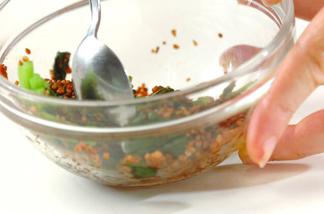 ホウレン草のそば茶和えの作り方の手順2