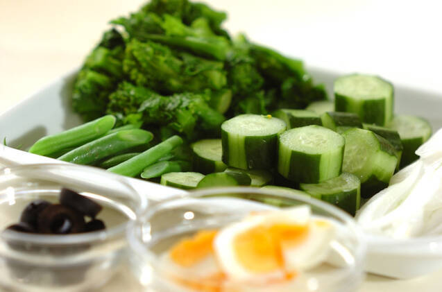 菜の花のニース風サラダの作り方の手順1