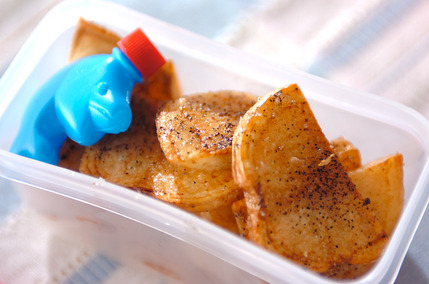 ハーブペッパーポテト