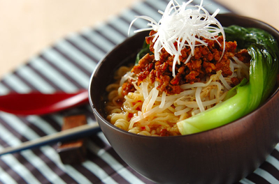 チキンラーメンで担々麺 レシピ 作り方 E レシピ 料理のプロが作る簡単レシピ