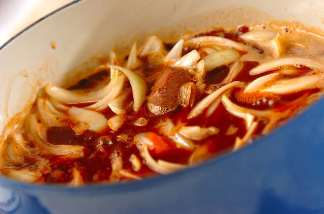 豚ロースと白いんげん豆のデミグラスシチューの作り方の手順7