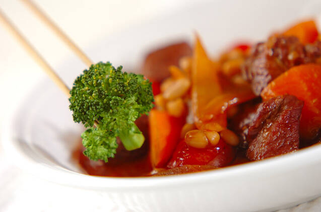 豚ロースと白いんげん豆のデミグラスシチューの作り方の手順9