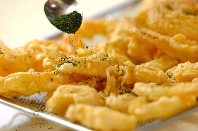 イカと玉ネギの揚げ物の作り方の手順6