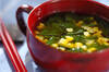 モロヘイヤとコーンのスープの作り方の手順