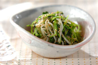 豆苗とモヤシのキムチ風