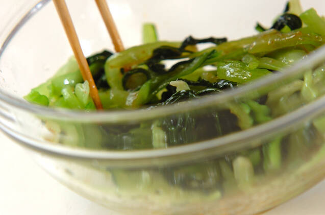 ゆでチンゲンサイのサラダの作り方の手順2