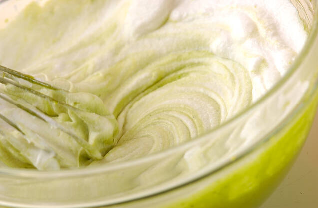 抹茶のシフォンケーキの作り方の手順7