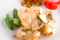 タラのアーモンド揚げ