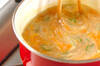 せん切りニンジンのスープの作り方の手順6