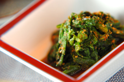 春菊のゴマ和え