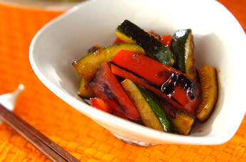 パプリカとズッキーニのナムル