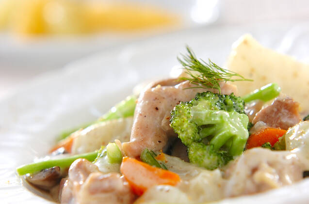 チキンのフリカッセ