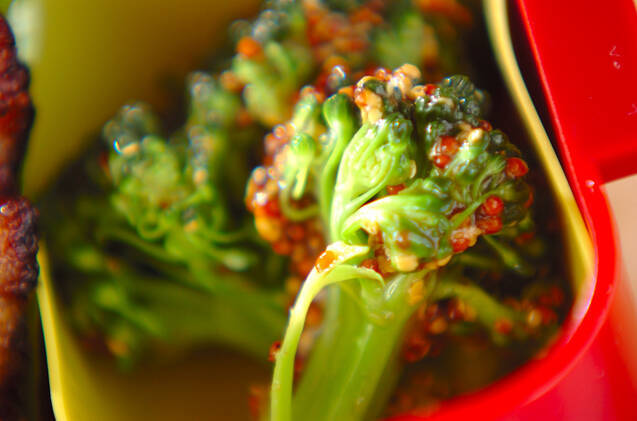 ブロッコリーのマスタードしょうゆ和え