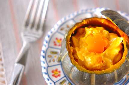 まるごとカボチャのサラダ