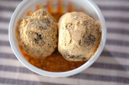 黒ゴマきな粉団子