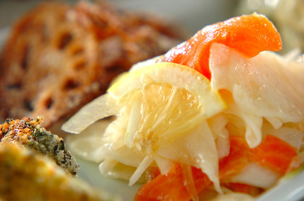 サーモンとカブのマリネ