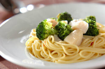 ニンニク香る！ホタテとブロッコリーのペペロンチーノ