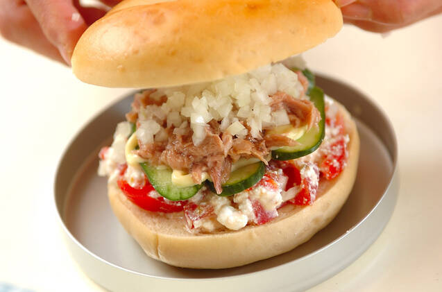ツナオニオンサンドの作り方の手順2