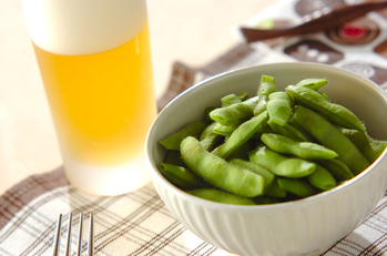 ゆで枝豆+ビール（副菜） レシピ・作り方 | 【E・レシピ】料理のプロが作る簡単レシピ