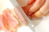 さっぱりヘルシー！鶏むね肉とキュウリの甘酢和え by 中島 和代さんの作り方1
