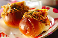 広島焼き風焼きそばパン