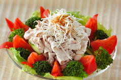 これ一皿で大満足!豚冷しゃぶのスタミナニンニクソース by 橋本 敦子さん