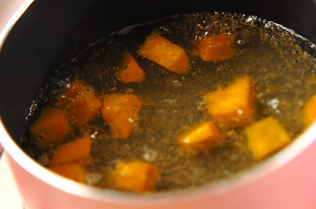 カボチャのみそ汁の作り方の手順3