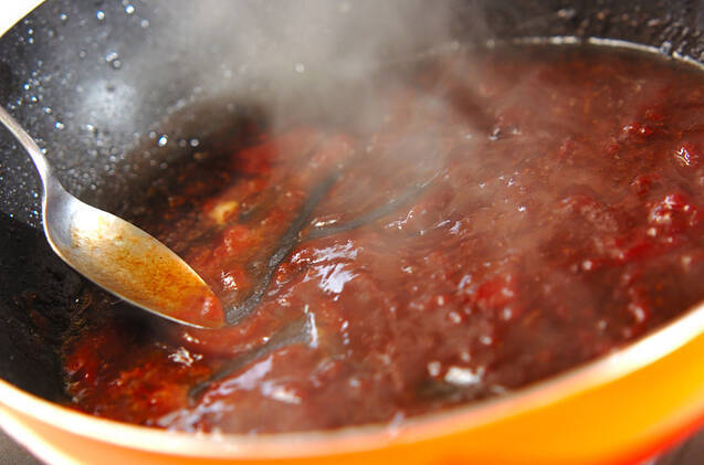 シンプルハンバーグ野菜炒め添えの作り方の手順9