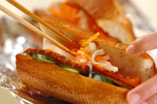 意外と簡単！本格バインミー（ベトナムサンドイッチ） by 近藤瞳さんの作り方3