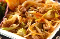 豚肉とネギのすき焼き風丼