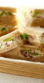 そら豆とカッテージチーズのサンドイッチ