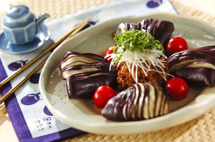 中華風蒸しナスの肉みそ添え