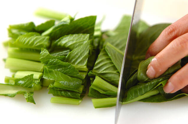 小松菜のかきたま汁の作り方の手順1