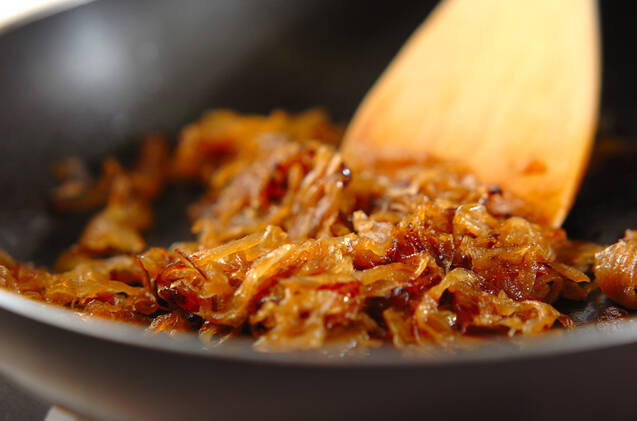 飴色玉ネギのオニオングラタンスープの作り方の手順4