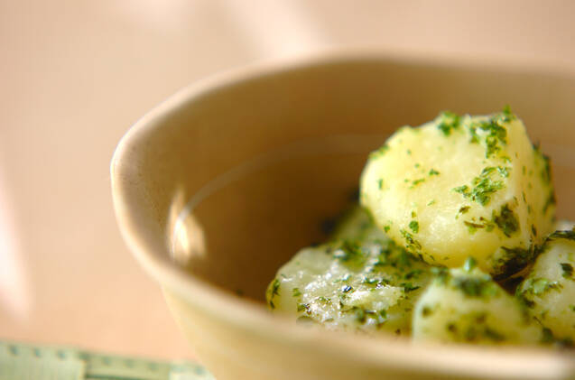 粉ふきイモの青のり和え