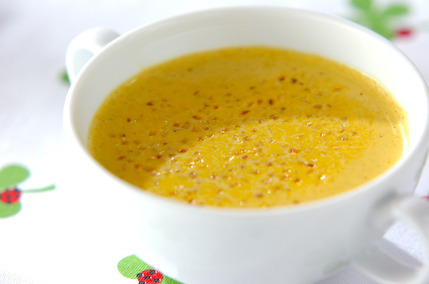 ニンジンのカレー風味ポタージュ