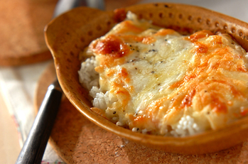 残り物リメイク！シチューでドリア