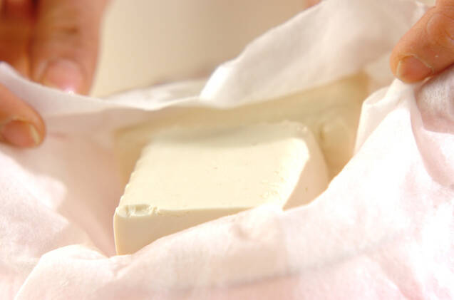 アサリと豆腐の卵炒めの作り方の手順1