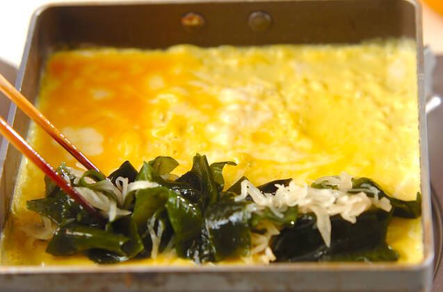 ワカメ入り卵焼きの作り方の手順4