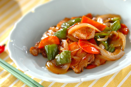 豚肉とピーマンの黒酢炒め