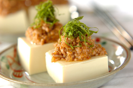 レンジ豆腐の肉みそがけ