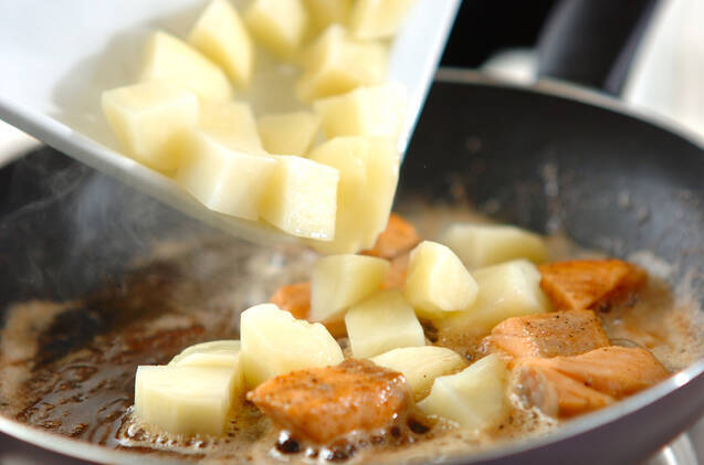 ジャガイモと鮭のサラダの作り方の手順3