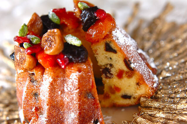 フルーツケーキ